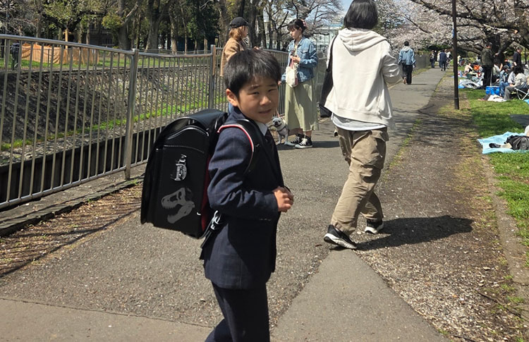 ダイナソーベース恐竜ランドセル購入者様写真